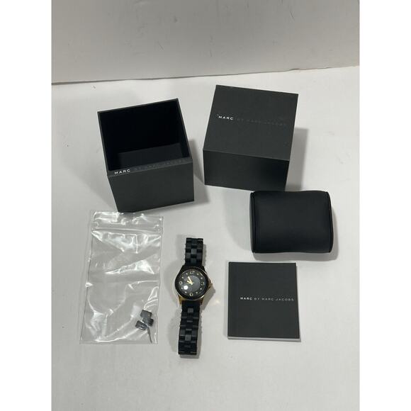 Marc By Jacobs Quartz Watch Analog Rubber Black /Golden - Need Battery Change - Picture 1 of 8